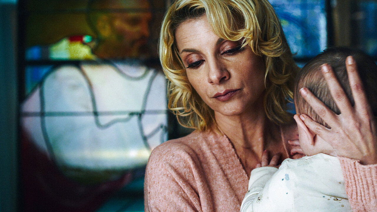 Holy Family 2. Sezon 8. Bölüm izle